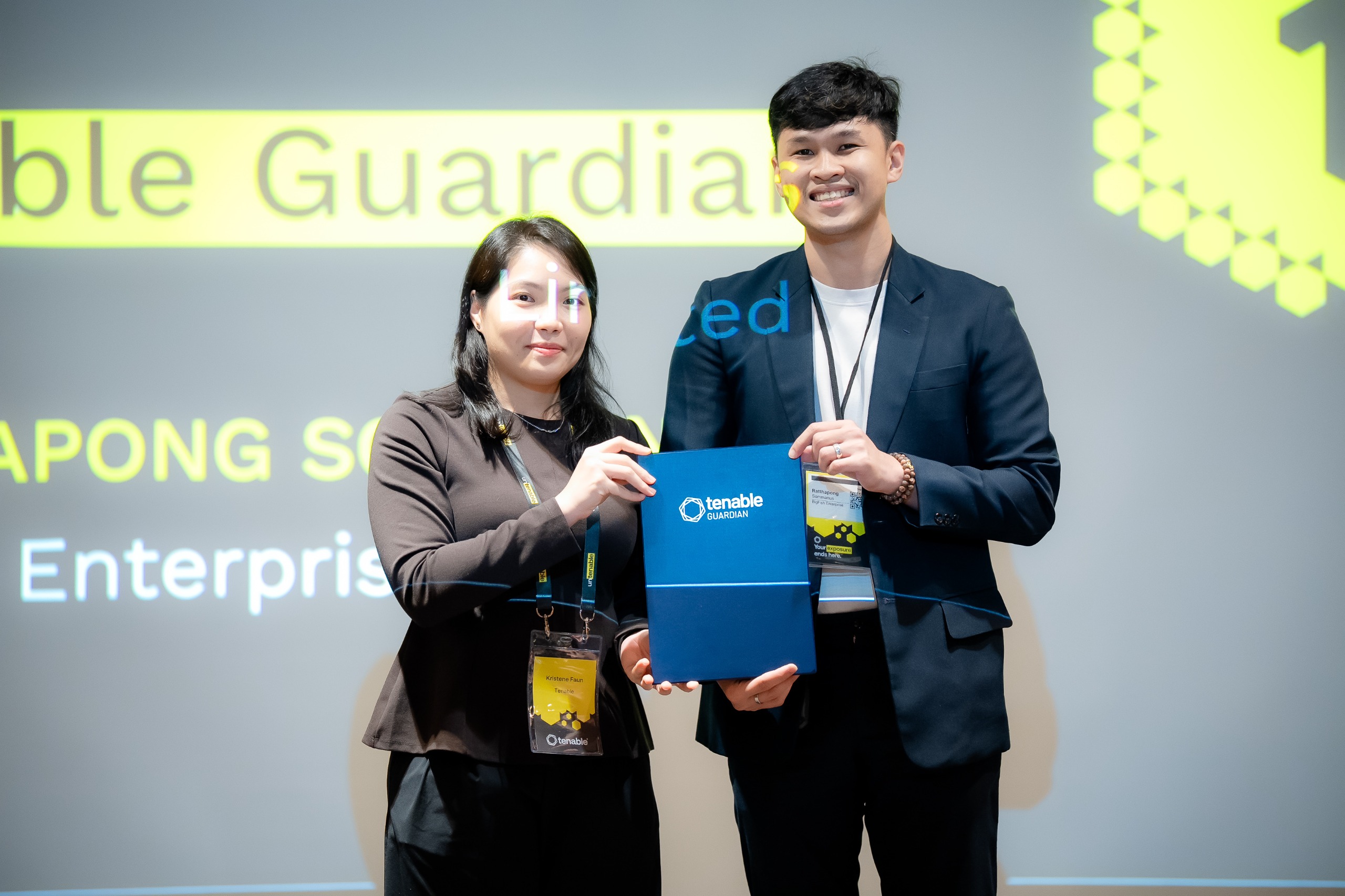 Receiving the Tenable Guardian of Thailand award